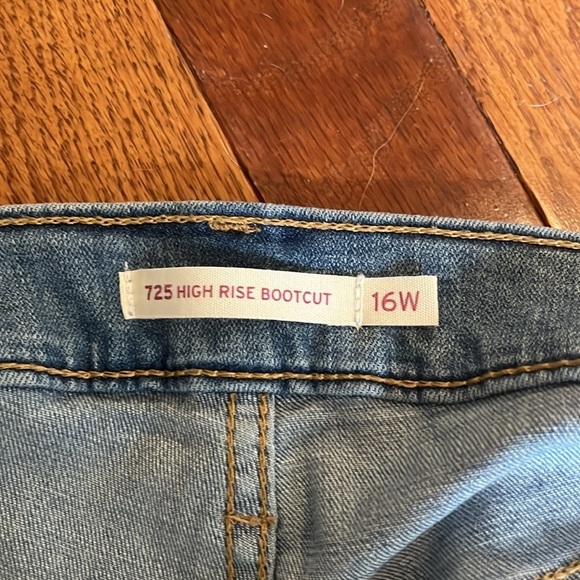 Levis | 725 High Rise Bootcut Denim Jeans Plus Size 16W Lightwash Casual Curvy - Picture 9 of 12